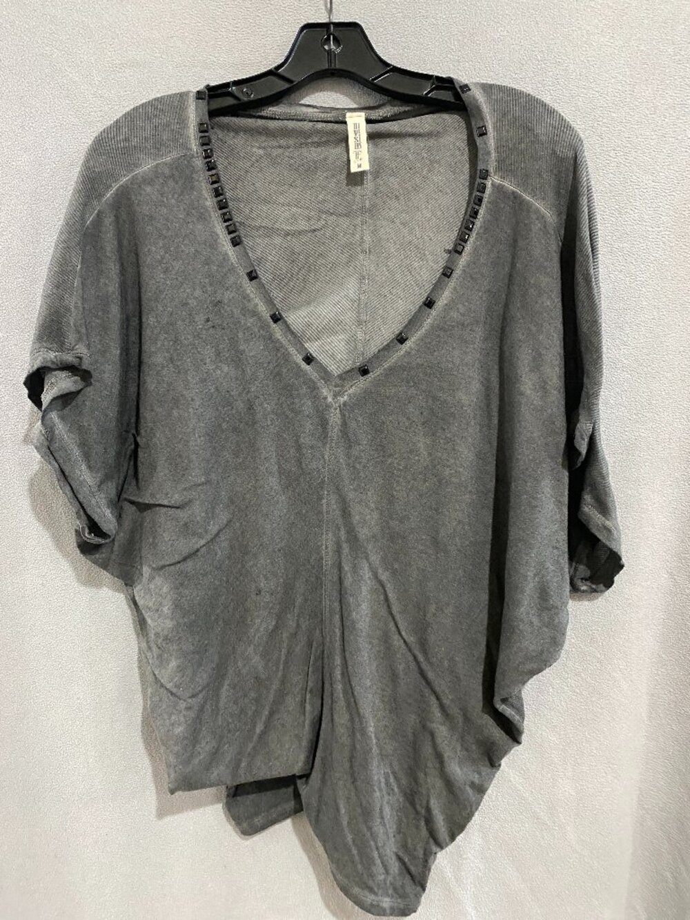 Division E Gray Studded V-Neck Oversized Dolman Sleeve Top Size Medium